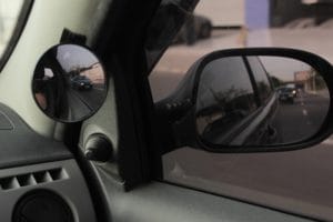 ponto cego - espelho convexo - dica - direção defensiva