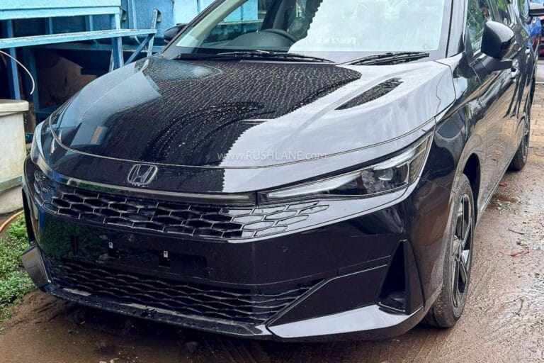 Flagra: novo Honda City surge com grade iluminada e recursos inovadores