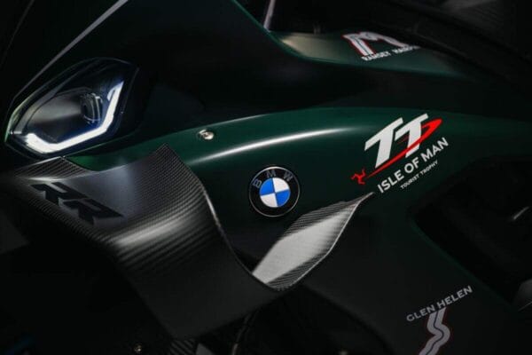 BMW Esportiva lança edição especial em comemoração aos 115 anos do TT da Ilha de Man