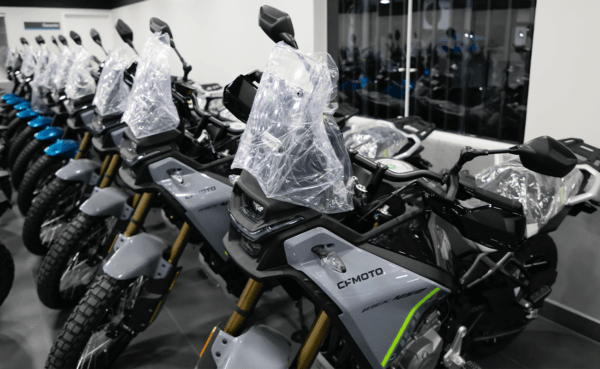 CFMOTO anuncia preços competitivos, novas cores, custos de revisões e mais detalhes