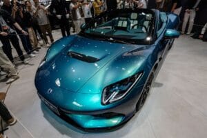 Denza Z: o novo carro do 007 é um conversível elétrico de 1.014 cv que chega ao Brasil