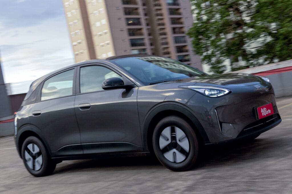 Geely EX2 inicia 'operação de guerra' para produção na fábrica da Renault