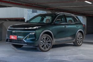 Geely EX5 pode originar Renault híbrido a ser produzido no Brasil