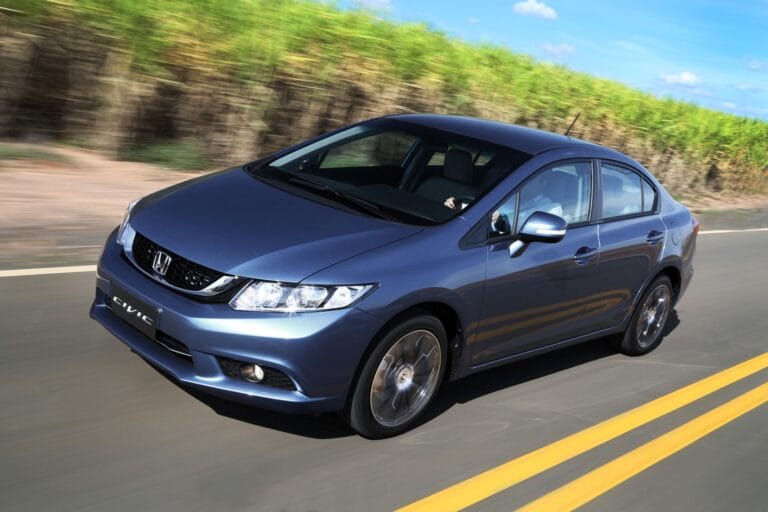 5 Sedãs Médios Usados que Custam o Mesmo que um Novo Geely EX2