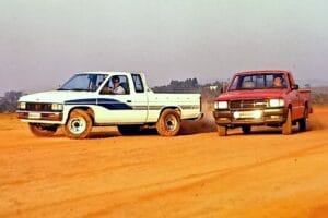 "Nissan vs Mazda: A Melhor Picape Japonesa Importada de 1994"