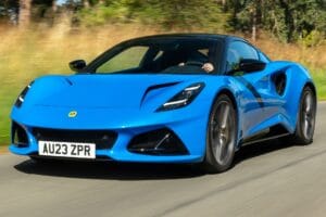 Lotus Chega ao Brasil com Tradição e Potência para Desafiar a Porsche