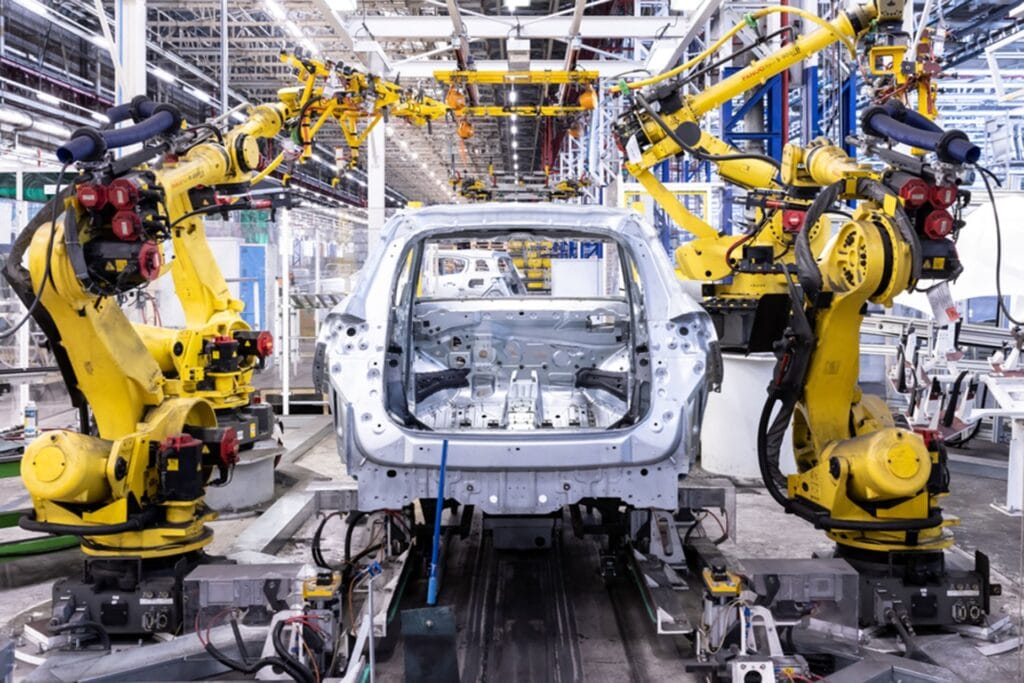 Stellantis e Dongfeng consideram parceria para compartilhar fábrica na Europa
