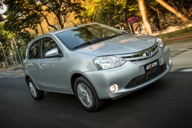 5 Carros Usados Acessíveis e Econômicos para Motoristas de Aplicativo