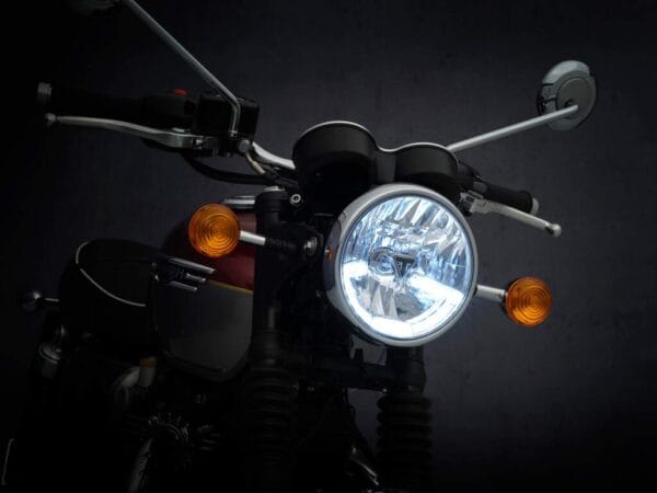 Triumph Bonneville 400: Novas Informações Reveladas e Preço Agressivo A Caminho