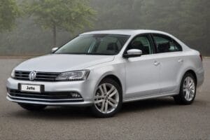 5 carros automáticos seminovos a partir de R$ 33 mil