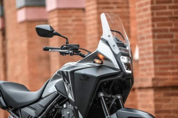 Honda NX500 2027 é revelada oficialmente; descubra detalhes e preços