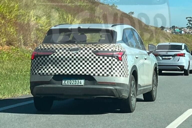 Flagra: Chevrolet Captiva híbrido será a resposta da GM contra GWM e BYD