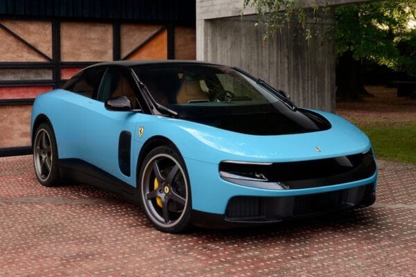 Ferrari Luce: elétrico polêmico com bateria projetada para durar uma eternidade