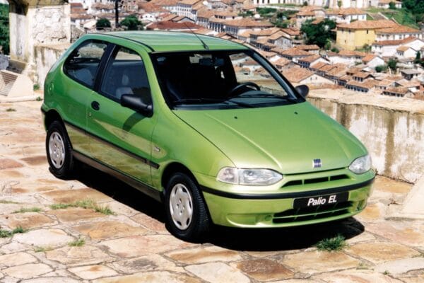 5 Carros Usados Econômicos e Práticos para a Cidade a partir de R$ 10 Mil