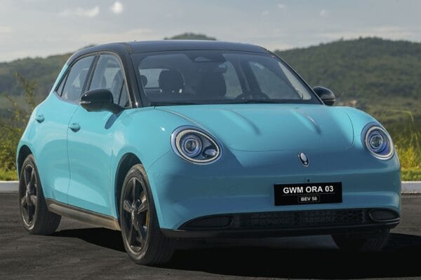 GWM Ora 03 tem redução de R$ 20 mil com lançamento do SUV Ora 5