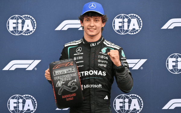 Kimi Antonelli conquista pole position impressionante em Mônaco