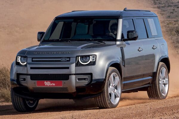 Novo Land Rover Defender será feito com a Stellantis e pode ter base Jeep