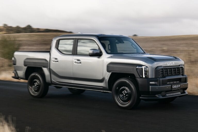 Kia Tasman passará por alterações devido a vendas insatisfatórias e críticas ao seu design