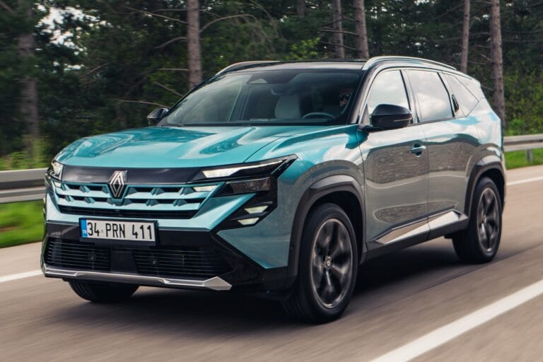 Renault Boreal Lança Versão Híbrida com Consumo de 21 km/l e Almeja Brasil
