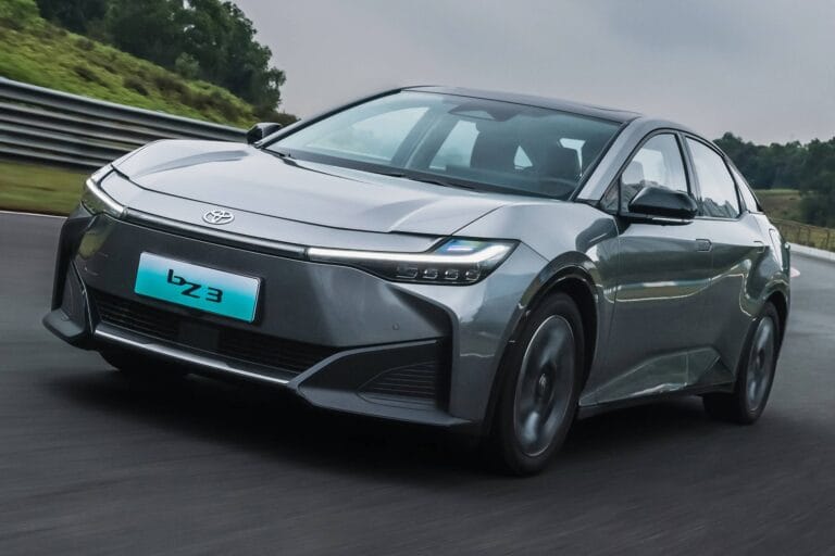 Toyota considera comercializar elétricos chineses da BYD e GAC no Brasil