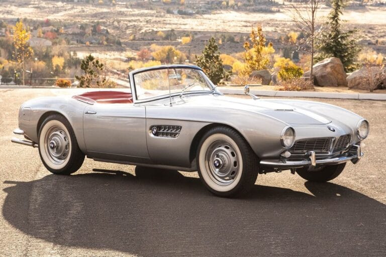 Como o BMW 507 quase levou a marca à falência e hoje é um carro raríssimo