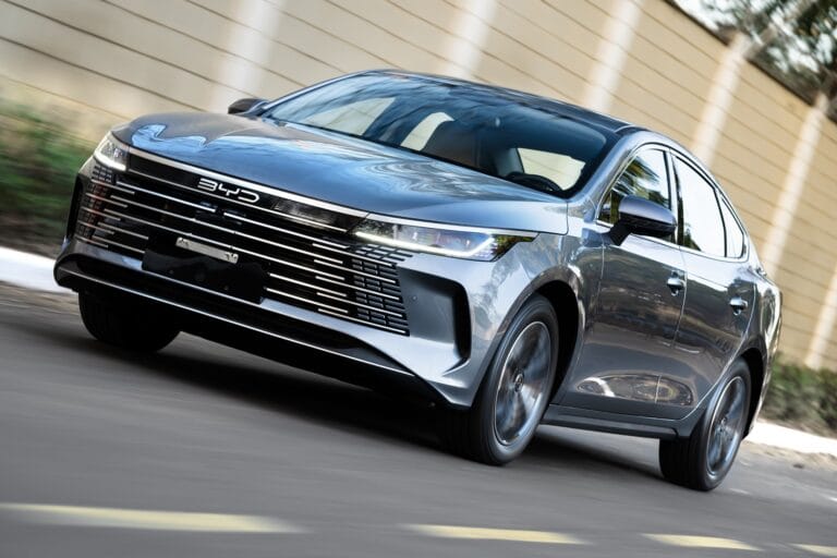 4 Carros Híbridos Chineses Usados com Eficiência de Até 17 km/l