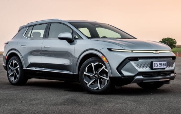 Chevrolet Equinox EV é descontinuado dois anos após o lançamento no Brasil