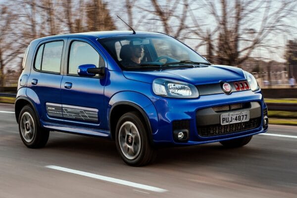 4 Fiat Uno usados a partir de R$ 18 mil perfeitos para o dia a dia na cidade