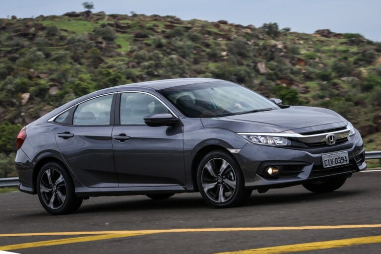 Honda Civic usado: 4 variantes da 10ª geração do sedã a partir de R$ 95 mil