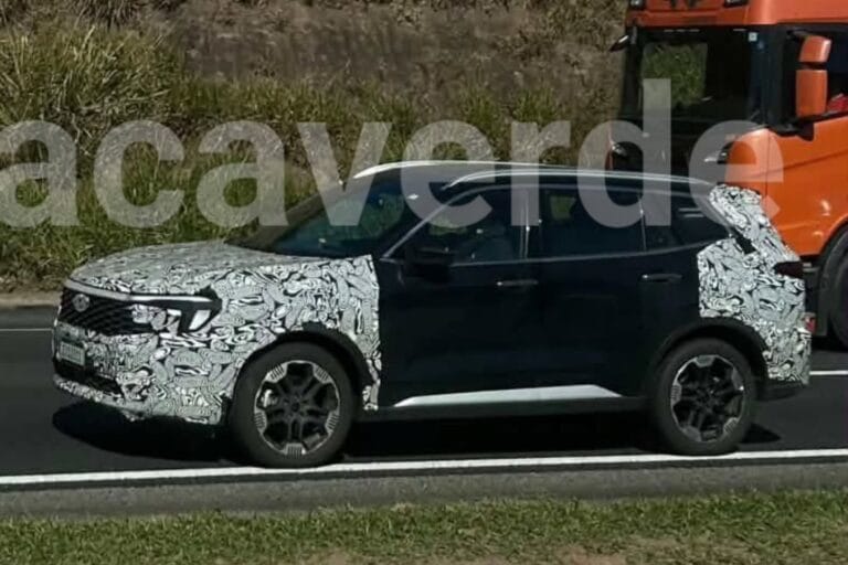 Flagra: Ford Territory híbrido plug