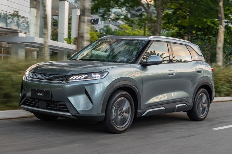 BYD Atto 2 vs Omoda 5: qual SUV tem o melhor conjunto híbrido?
