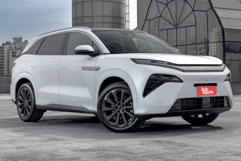 BYD Atto 8: SUV Híbrido Plug