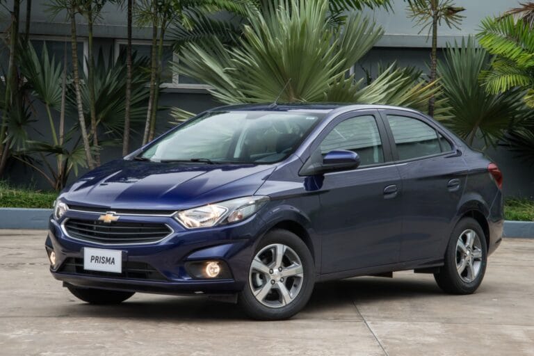 Chevrolet Prisma: 4 opções de sedã usadas a partir de R$ 20 mil