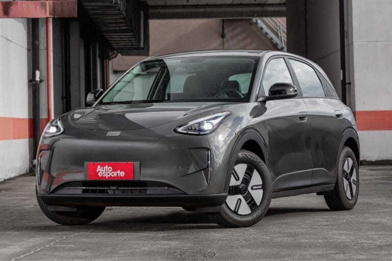 Geely EX2 supera vendas de todos os modelos da Renault no Brasil