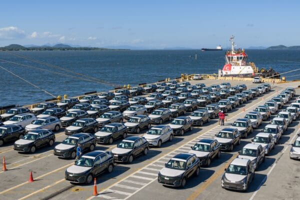 China registra o maior recall de sua história devido a problemas nas maçanetas dos carros