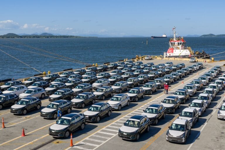China registra o maior recall de sua história devido a problemas nas maçanetas dos carros