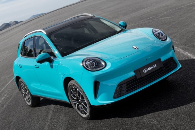 GWM Ora 03 vs Ora 5: uma comparação detalhada dos elétricos chineses
