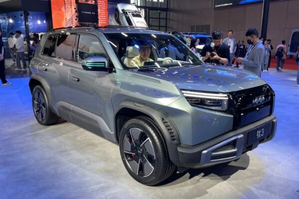 Denza B3: SUV de luxo da BYD com data de chegada ao Brasil