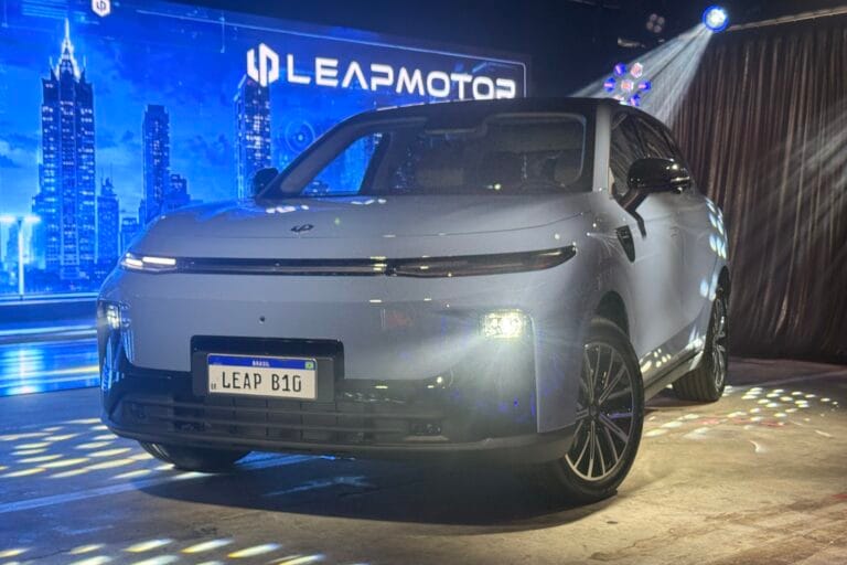 Leapmotor B10 híbrido chega ao Brasil em setembro contra BYD Song Plus