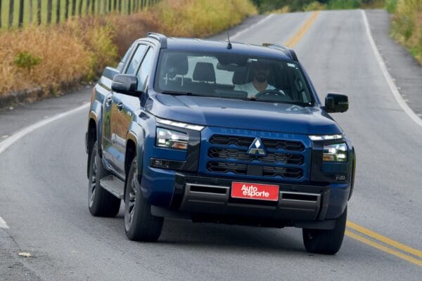 Mitsubishi Triton: Híbrida confirmada e motor diesel mantido