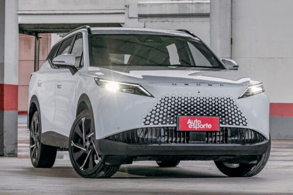 Teste: Omoda 7 prova que SUV híbrido pode ser econômico na estrada