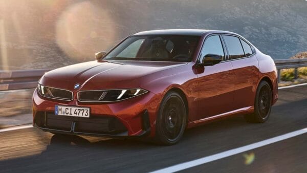 Novo BMW Série 3 2027 estreia com visual inspirado no i3, tração traseira e até 443 cv no M350