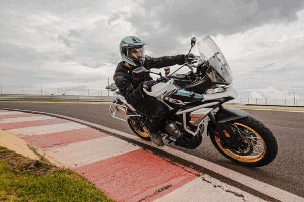 CFMoto Ibex 700 é confirmada para o Brasil - Foto: CFMoto