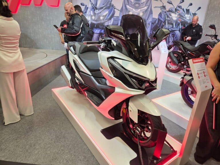 Sym Cruisym 400 apresentado no Festival Interlagos