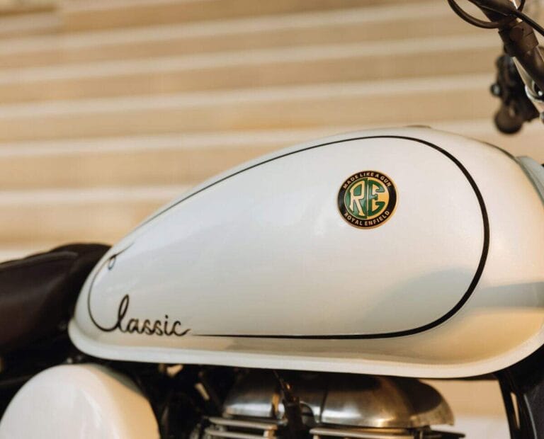 Royal Enfield Classic 350 Classic White