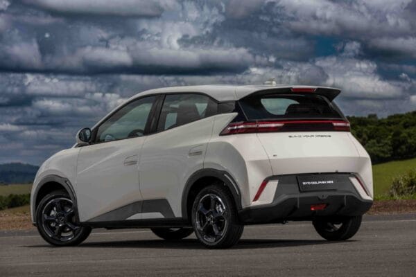BYD Dolphin e Dolphin Mini usados: opções a partir de R$ 84.990 no Mercado Livre
