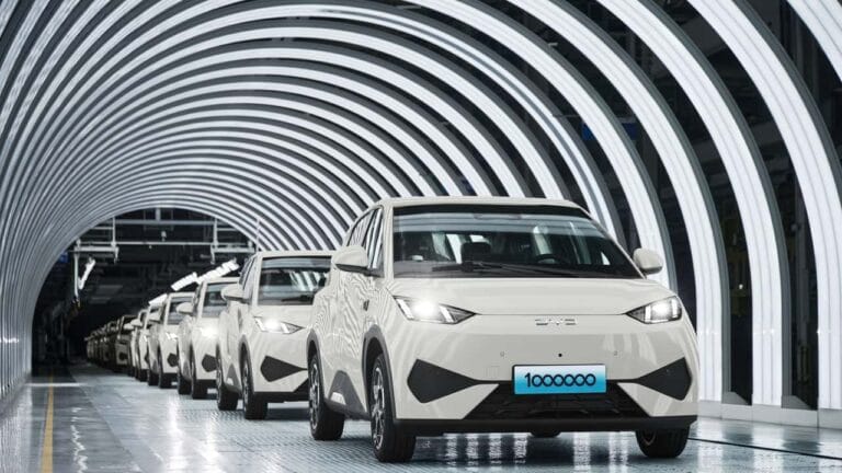 Senado dos EUA avança em projeto para barrar carros chineses no mercado americano