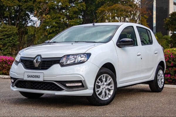 Renault Sandero e Logan: 5 opções de usados a partir de R$ 26.900
