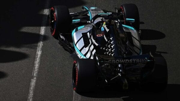 Russell brilha no TL2 e supera Antonelli em Baku; Bortoleto termina em 14º lugar