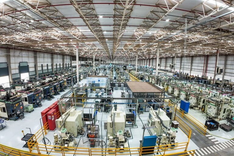 Toyota reinicia produção na fábrica de motores um ano após tempestade devastadora